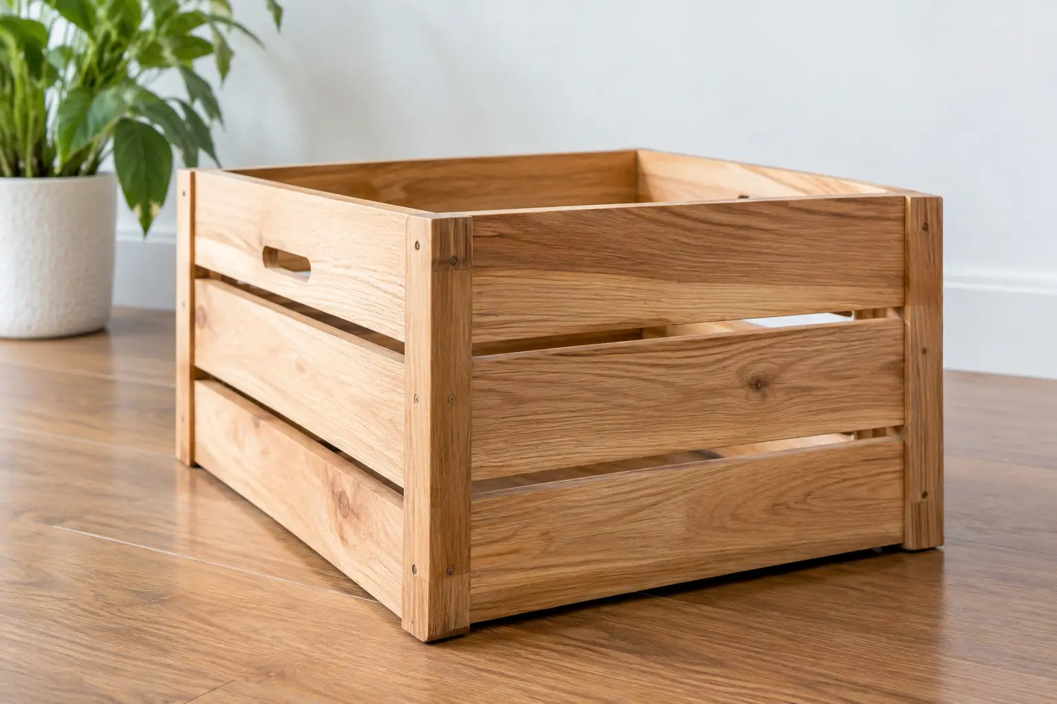 Choosing the Right Low Moisture Hardwood Crate